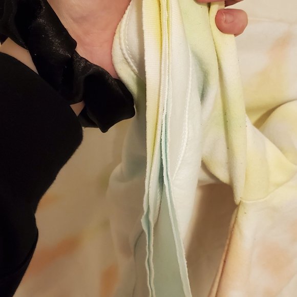 Crop tie-dyed sweater with raw edges - Picture 6 of 6